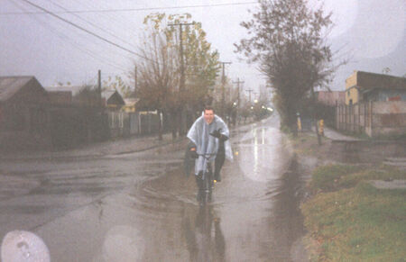 Sweat Chilean Bikes
Daniel  Simpson
09 May 2004