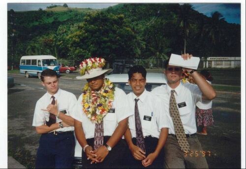 My last day in the beautiful island of Chuuk!..my friends forever next to me are Elders Hales, Alati and Galbreath!
Kinania F Fangupo
17 May 2003