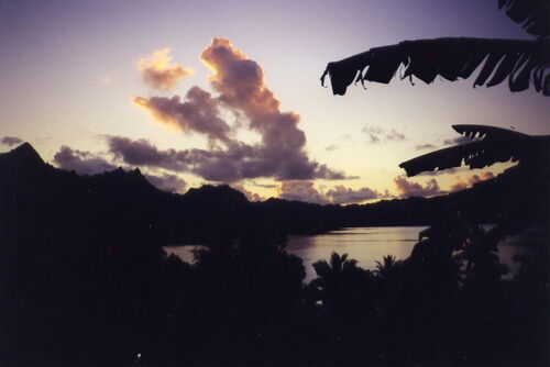pic of the kosrae sleeping lady
Ron A Isom
25 May 2003