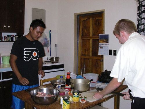 Elder Westbrook chopping chicken with sipow
Ah Yu Win
12 Nov 2007