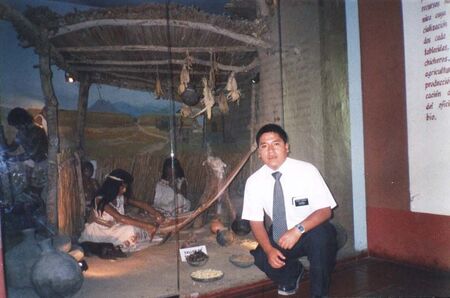aqui en el museo de chan-chan en el dia de preparacion , feu lo maximo
cesar  alvarado changana
24 Oct 2005