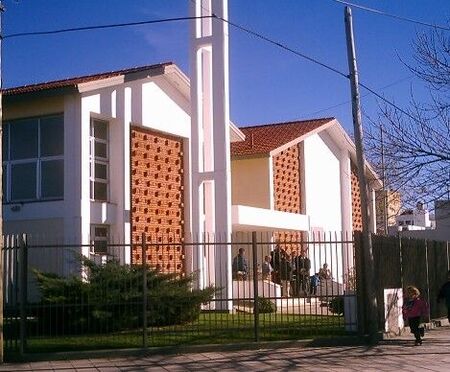 Ubicada en Pueyrredón y Santa Fe, Bahía Blanca, es el centro de la Estaca Bahía Blanca Argentina y aloja a los Barrios de Pueyrredón y Villa Serra
Mauro Andres Rosell
15 Aug 2007