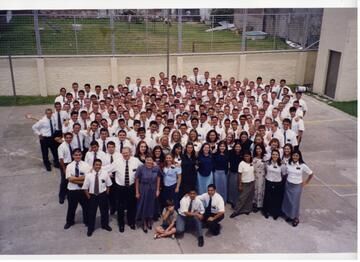 Esta es una foto de los misioneros de la Gran Mision Buenos Aires Notre (3 de Enero 2001)
Oscar Adolfo Vasquez
17 Apr 2004