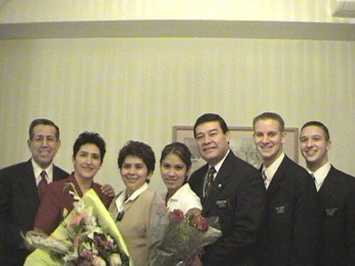 President and Hermana Villareal and President and Hermana Ramos
Susy  Ramos
24 Aug 2007