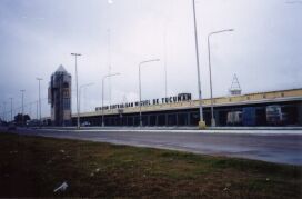 This is the bus station in Tucuman. It's the largest in the mission and rumored to be one of the nicer ones in the country. Once in Argentina, most of your transportation will be by bus. If you ever go to Santiago or Tucuman, you will definitely stop at this station. There's a mall and supermarket connected to it too.
David  Sallay
24 May 2004