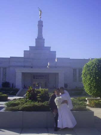 Junto al templo Merida Yucatan Mexico
CRISTIAN IVAN MOREYRA
01 Apr 2007