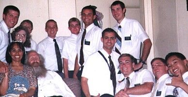 Here are some of the best missionaries ever. You can find heaps more photos at my website.
http://go.to/robertle/
Robert Le
11 Dec 2001