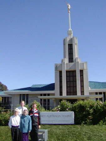 Sydney Temple August 2001
John L. Nielsen
26 Jun 2002