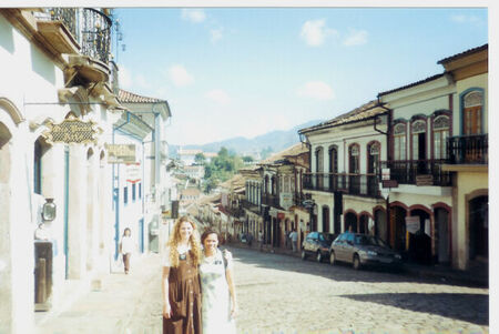 Sister C. Goncalves e Sister Hughes em cidade historica brasileira ( Ouro Preto)
Cleia  Peterson
30 Apr 2003