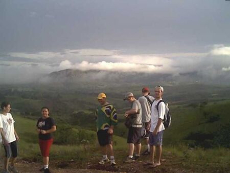 CAMINHADA A CACHOEIRA DO URUBU EM SÂO JOÂO DEL REI ELDERES E MEMBROS
Nicholaus David Driscoll
25 Jan 2004