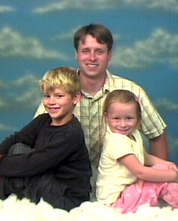 Me, Braeden and Tyler-ann
Rob  Darling
24 Aug 2005