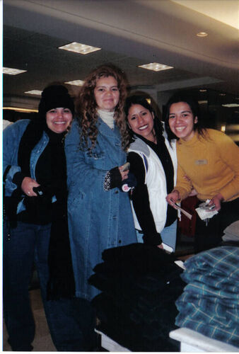 my friends and i...
Ana Patricia Alves
09 Jan 2004