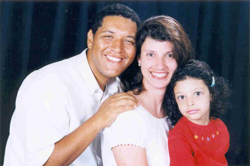 Familia Feliz
Marcelo  Euzebio
29 Apr 2004