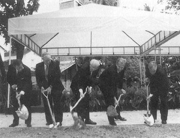 Recife Temple Groundbreaking
Greg Dunn
18 Dec 2001