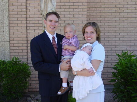 Minha familia (Papai, Clark 2 Claire 4 mes. Marjane)
Richard  Wilson
13 Aug 2003