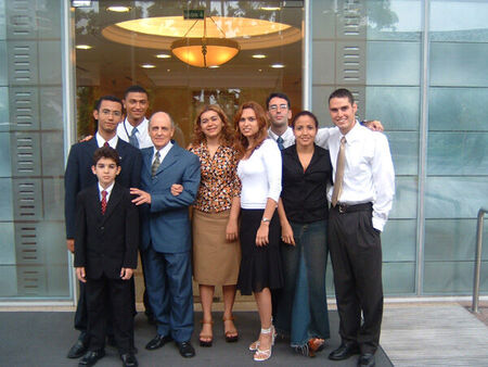 Eu e alguns amigos la no Templo de Recife
Spencer J. Bawden
05 Sep 2004