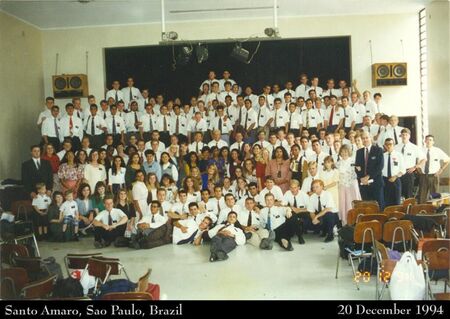 Uma conferência na capela de Santo Amaro alguns dias antes de Natal em 1994.
M Jared Perkins
16 Jun 2003