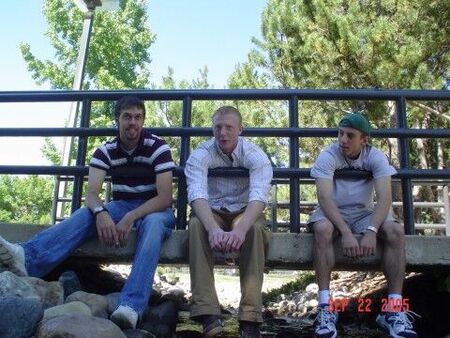 This is me and a couple friends working on a project for school
Kevin Curtis Anthony
06 Nov 2005