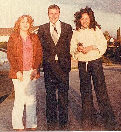 Elder Bruce Hunt, Ogden, UT. With Venee Chenault (investigator) and member Renee Roy. Thousand Oaks, November 1978
Grant  Bobo
19 Apr 2003