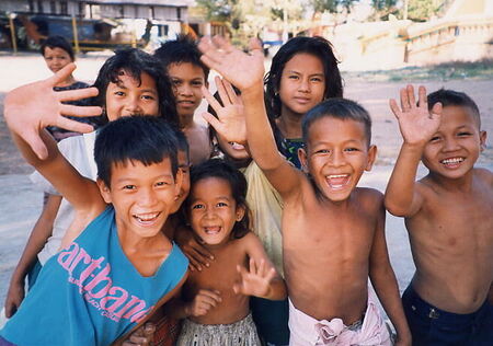 Smiling Cambodian Children
Jacob Daniel Folsom
06 Feb 2002