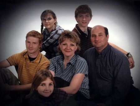 They just sent me this picture and I just had to put it in! What a great family!
Misty Lynn Peterson
26 Nov 2003