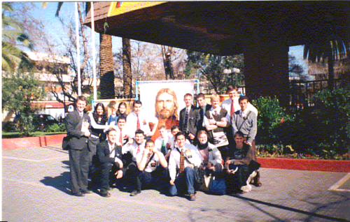 Proselitismo en la Plaza de Puente Alto con la Zona de Puente Alto
Ivan Enrique Mendez Segura
03 Dec 2001