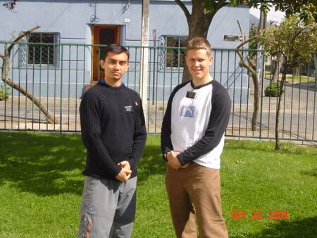 Elder Martinez y Wall en la Capilla el dia de P-day
Robinson Aguilar
28 Oct 2004