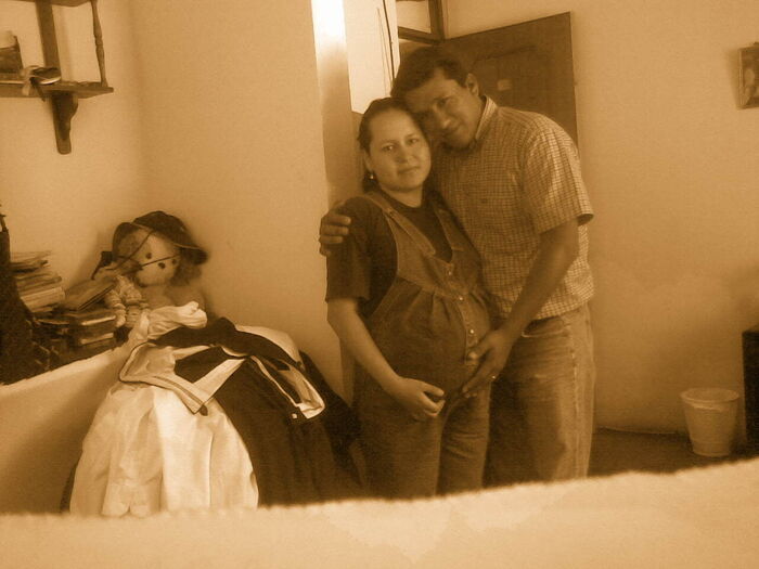 En mi casa en los ultimos dias antes de la llegada de nuestra bebe
Gary  Guzman
28 Jul 2008