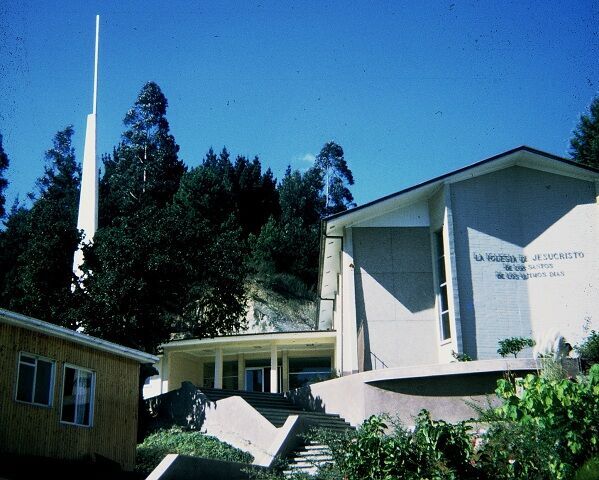 Place where President Hinckley prayed for rain at dedication of this chapel.  Prayer was answered.
Mark Richard Nordgren
29 Mar 2011