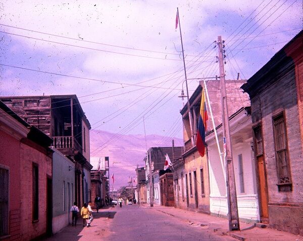 Typical tracting street outside of Santiago
Mark Richard Nordgren
29 Mar 2011