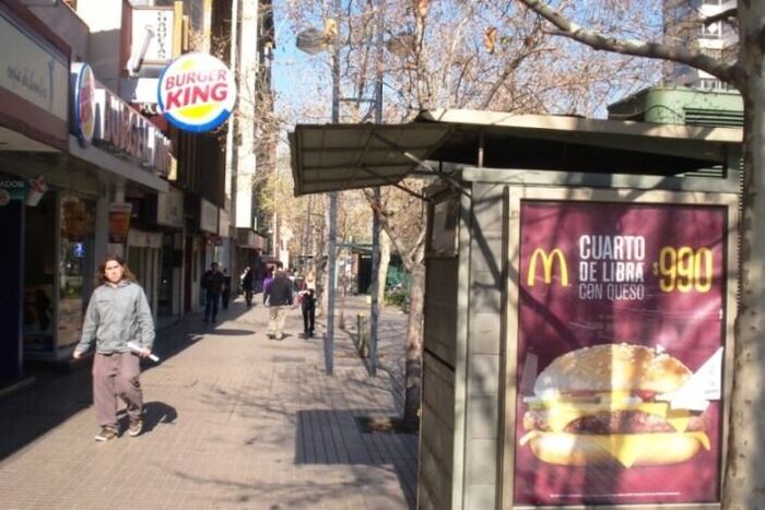 If you are coming to Chile and worried you can't get your fast food fix - don't worry!.  This is an image from the corner of Av. Providencia and Guardia Vieja of a Burger King and McDonald's advertising on the side of the kiosk in front of the BK!
Gary V. Davis
11 Sep 2011