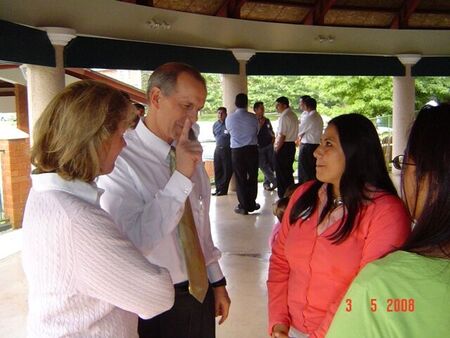 Esos consejos son eternos, nunca se olvidan, gracias amado  presidente Claybaugh.
Jeiny Carlily Pérez De Enriquez
06 May 2008