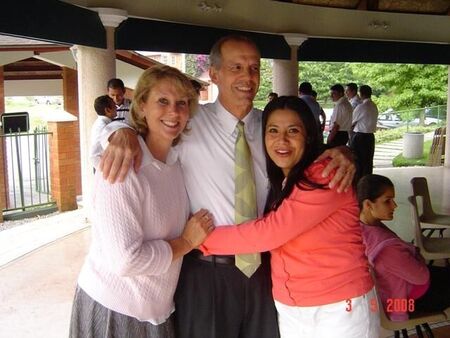 Como olvidarlos, ya que he recibido muchos consejos para mi vida de ellos que me serviran para toda la eternidad.
Jeiny Carlily Pérez De Enriquez
06 May 2008