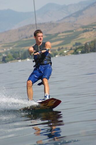 wakeboarding at lake chelan
Mark Jenkins
25 Feb 2004