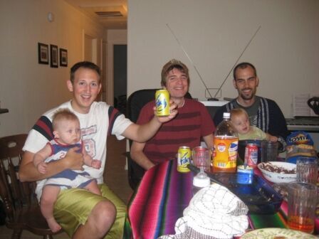 Kellen Hansen (with Cole/con su hijo Cole), Jason Burgoyne, and Charlie Hansen (with Macy/con su hija Macy) enjoying some delicious black beans and Tiky/disfrutando de frijolitos negros y Tiky
Kellen Tage Hansen
16 Sep 2008