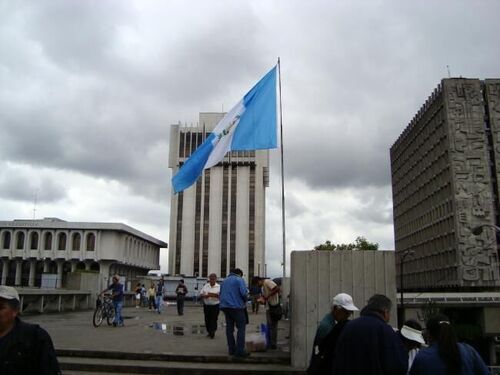 CORTE SUPREMA DE JUSTICIA Y EDIFICIO TORRE DE TRIBUNALES
BAYRON HUMBERTO  BATEN BARRONDO
11 Nov 2008