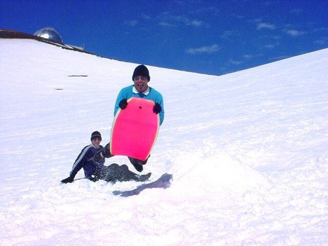 Who says there's no winter fun in Hawaii..?
Chris  Harrison
24 Sep 2002