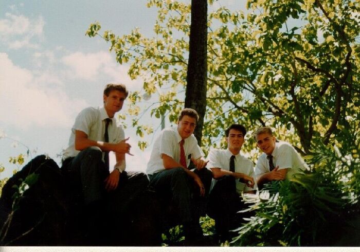 E. Miller, Nelson, Pemberton, Matheny - I think the photo is from the pad in Hawaii Kai
Aaron Brent Nelson
11 Nov 2002