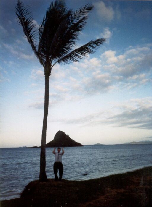 It's heavier than it looks. (Elder Bodine, taken by Lindbloom Mar '99)
Jared W. Bodine
08 Oct 2003