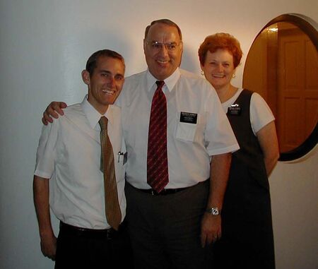 With President and Sister Shumway
Michael  Hales
12 Nov 2003