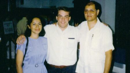 The Amados w/ Elder Clark at the Teguc. Airport (1992)
Aaron  Clark
28 May 2003