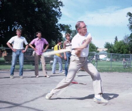 Pres Carmack playing baseball
Phillip  Vogt (Weyers)
25 Sep 2006