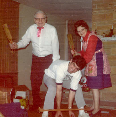 Mount Prospect, Ill.  Christmas 1974.  Elder Smith is the recipient
Dane A. Williams
18 Dec 2001