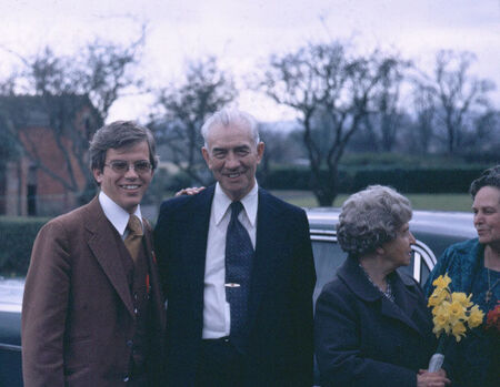 Me(Larry Barnes), Elder Petersen, Sister Petersen, Sister Summerhayes
Larry A Barnes
13 Feb 2004