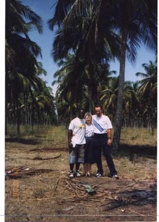 near Bassam
(Elder Yoro is there as well)
Korey Payne
08 Apr 2002