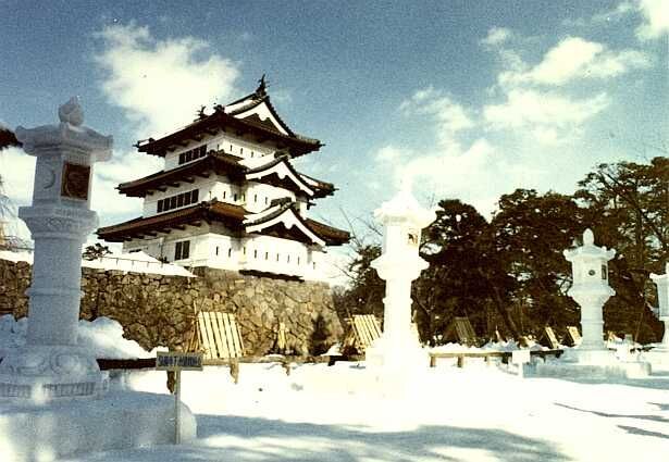 Yukidoro lanterns made of snow in front of castle guardhouse.  Snow Lantern Festival established in 1977 by townspeople to stave off deep winter blues.
Jonathan C Felt
19 Jan 2005
