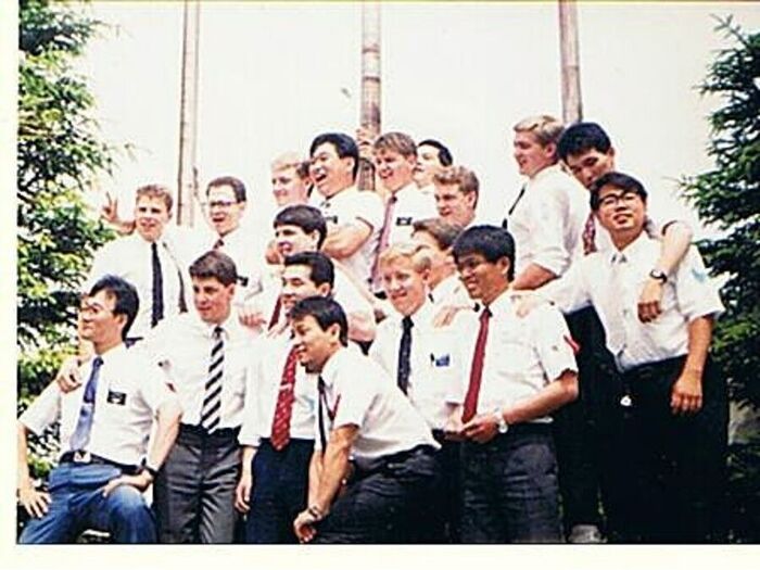 Submitted by Michael Clifton.  If anyone can identify any faces of these chorotachi, please let the webmaster know using a 'comments' entry.  thanks.  <br>So far:  from left, back row: ??, Shawn Ellsworth, Orrin P Colby III<br>front row: ??, Elder Wells?
Todd Ogaard-Webmaster
20 Jul 2009