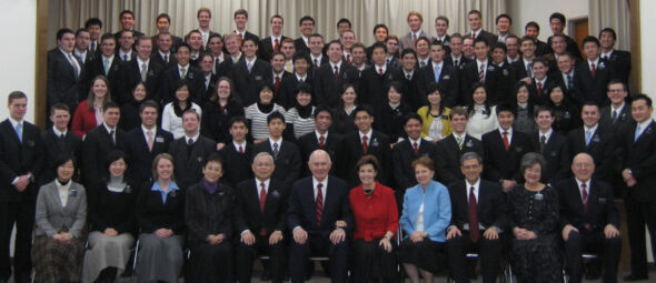 Sister Kristen Oaks (the former McMain Shimai) is a Sendai RM who served just after the formation of the mission (8/74-2/76) under President Teruya.  She spoke some Japanese at a member meeting also held this day.
Todd Ogaard-Webmaster
25 Mar 2011