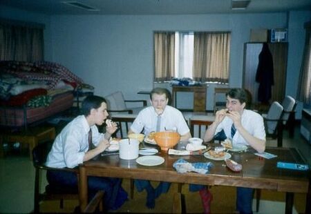 Elder Nelson, Elder Dyer and Elder Kearl stuffing their faces!
David  van der Leek
18 Aug 2003