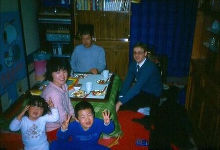 The Sugiyama family studying the Gospel and eating around a Kotatsu table in January 1984.
David  van der Leek
20 Aug 2003